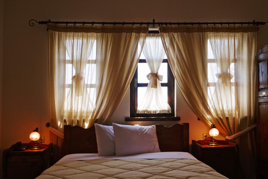 Petrini Gonia Aparthotel Livadero Ngoại thất bức ảnh