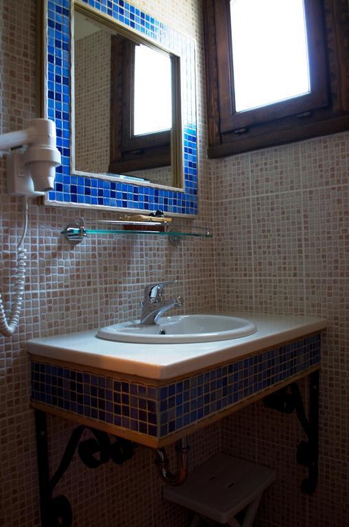 Petrini Gonia Aparthotel Livadero Phòng bức ảnh
